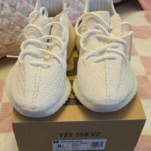 Adidas Men Size 8.5 Yeezy Boost 350 V2 White Sneakers